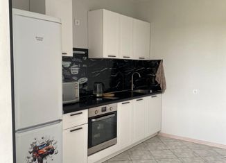 Продаю 1-комнатную квартиру, 35.6 м2, поселок городского типа Стройкерамика, улица Веры Ершовой, 20с3