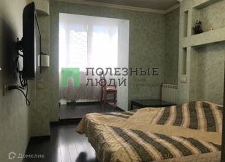 Сдам в аренду комнату, 50 м2, Саратов, улица имени В.И. Чапаева, 99/109