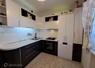 Продаю 3-комнатную квартиру, 72.2 м2, Волгодонск, улица Маршала Кошевого, 46