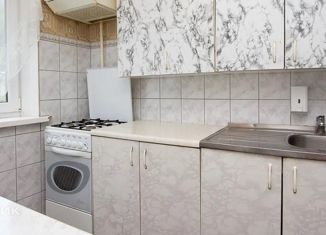 Продам 2-ком. квартиру, 44 м2, Орёл, Рощинская улица, 13