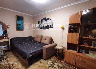 Продам двухкомнатную квартиру, 40 м2, Невьянск, улица Энгельса, 40