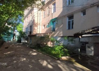 Продается пятикомнатная квартира, 110 м2, Евпатория, улица Гагарина, 38
