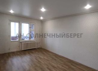 Продается 2-ком. квартира, 47.1 м2, Ольгинка, 1-й микрорайон, 4