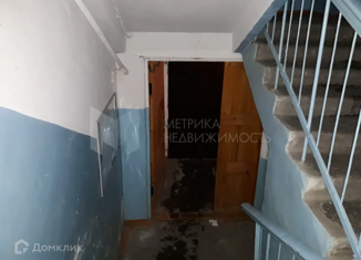 Продается двухкомнатная квартира, 46 м2, Тюменская область, улица Республики, 190