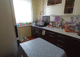Продажа трехкомнатной квартиры, 66 м2, Чебоксары, Гражданская улица, 70