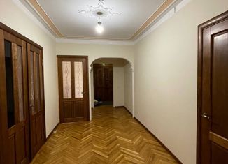 Продажа 3-ком. квартиры, 75 м2, Нальчик, Московская улица, 9, район Предгорный