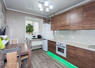 Продам 2-комнатную квартиру, 55.6 м2, Черногорск, улица Генерала Тихонова, 11