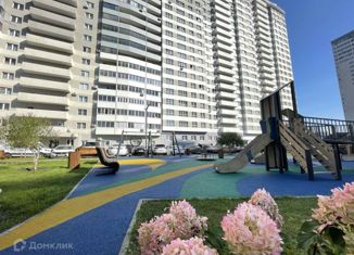 Продам 2-комнатную квартиру, 55.3 м2, Челябинск, улица Энгельса, 4, Центральный район