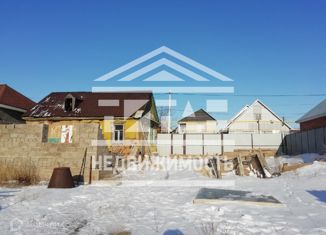 Продаю дом, 80 м2, Соль-Илецк, улица Пчельник