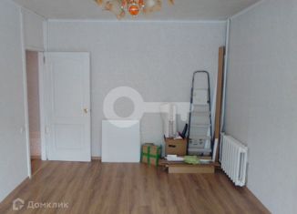 Продаю 1-комнатную квартиру, 32 м2, Татарстан, улица Курчатова, 11