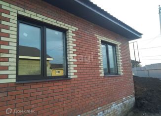 Продам дом, 107 м2, поселок городского типа Новосемейкино, Центральная площадь