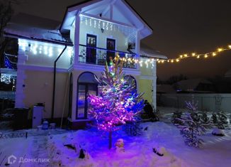 Продаю дом, 170 м2, городской посёлок Ульяновка, улица 3 Июля