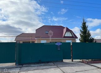 Продается дом, 200 м2, село Петровка, Центральная улица, 21