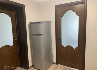 Продам 2-ком. квартиру, 40 м2, Казань, Южно-Промышленная улица, 1, Приволжский район