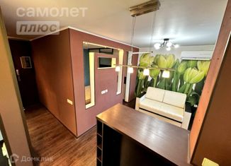 Продаю однокомнатную квартиру, 30.3 м2, Астраханская область, улица Дубровинского, 52к1