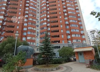 Продаю 1-комнатную квартиру, 37 м2, Москва, метро Строгино, улица Твардовского, 12к2