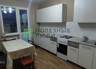 Сдается 2-ком. квартира, 50 м2, Саратов, улица имени Михаила Булгакова, 4, Ленинский район