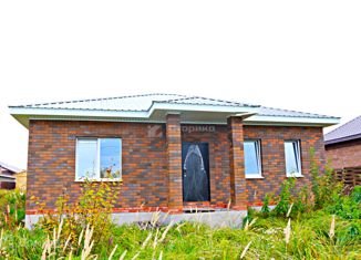 Продаю дом, 100 м2, село Карамалы, улица Гареева