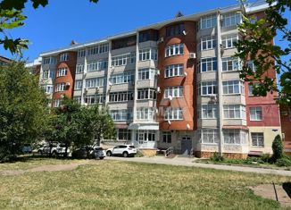 Продам 4-ком. квартиру, 125 м2, Ставрополь, Комсомольская улица, 41, микрорайон №3