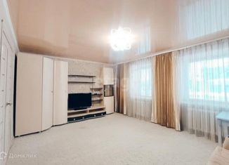Продажа трехкомнатной квартиры, 76 м2, Тюменская область, 2-й микрорайон, 20