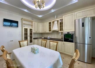 Сдается в аренду 3-комнатная квартира, 100 м2, Казань, Оренбургский тракт, 24Б, ЖК Чистое небо