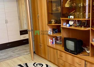 Продаю трехкомнатную квартиру, 54.4 м2, Ижевск, Молодёжная улица, 18, жилой район Аэропорт