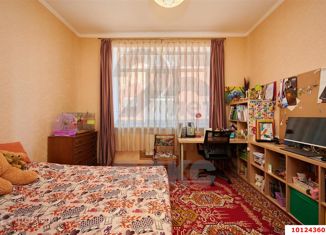 Продается двухкомнатная квартира, 74 м2, Краснодар, Городская улица, 18, Городская улица