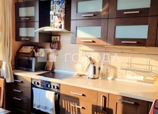 Продаю 2-ком. квартиру, 58 м2, Москва, улица Миклухо-Маклая, 27к1, метро Беляево