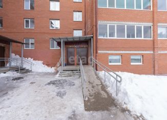 Двухкомнатная квартира на продажу, 57.8 м2, поселок Юго-Камский, улица Энгельса, 11