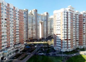 Продается трехкомнатная квартира, 78.8 м2, Краснодар, улица 70-летия Октября, 17, ЖК Новый город