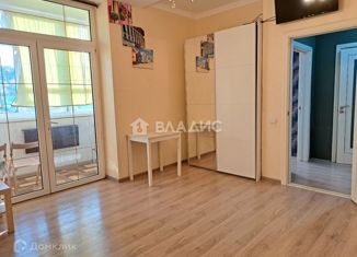 Продаю 2-ком. квартиру, 40.7 м2, село Мысхако, Изумрудная улица, 2