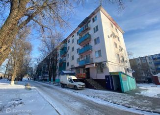 Продам двухкомнатную квартиру, 45.6 м2, Элиста, улица Юрия Клыкова, 130, 2-й микрорайон