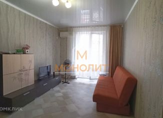 Продается 1-комнатная квартира, 38 м2, Горячий Ключ, Рябиновая улица, 2Вк1