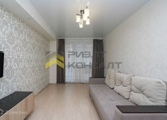 Продаю 1-комнатную квартиру, 42 м2, Омск, улица Перелёта, 24