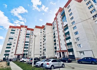 Продается двухкомнатная квартира, 65.5 м2, Смоленск, Ипподромный проезд, 30
