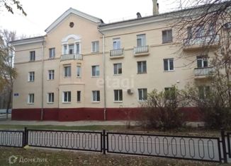 Продается 3-комнатная квартира, 73.8 м2, Саратовская область, улица имени М.В. Ломоносова, 1