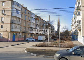 Продается 3-комнатная квартира, 56 м2, Азов, улица Васильева, 88