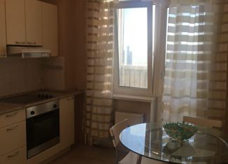 Продаю однокомнатную квартиру, 40 м2, Санкт-Петербург, проспект Народного Ополчения, 10, метро Ленинский проспект