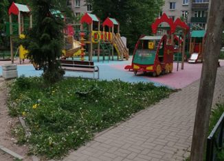 Продается двухкомнатная квартира, 43 м2, Павловск, Берёзовая улица, 6