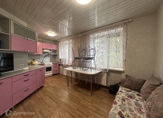 Трехкомнатная квартира на продажу, 61.4 м2, Киров, улица Ивана Попова, 30А, Ленинский район