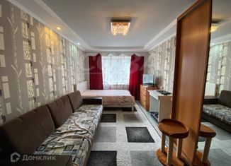 Продается двухкомнатная квартира, 46 м2, Тюменская область, улица Толстого, 22