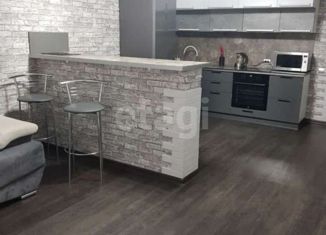 Сдается трехкомнатная квартира, 70 м2, Красноярск, улица Елены Стасовой, 38Д, ЖК Рябиновый сад