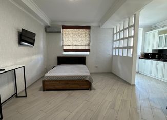 Продам квартиру студию, 32 м2, Симферополь, Центральный район, улица Трубаченко, 16Д