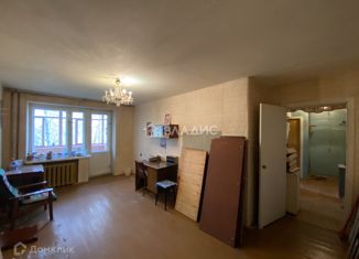 Продаю двухкомнатную квартиру, 44 м2, Рыбинск, улица Расторгуева, 2