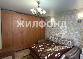 Продаю 1-ком. квартиру, 32.3 м2, поселок Дубовое, Белогорская улица, 1