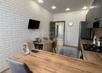 Продам 1-ком. квартиру, 47 м2, Таганрог, улица Чучева, 42А