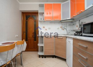 Продается трехкомнатная квартира, 68.7 м2, Татарстан, улица Закиева, 43