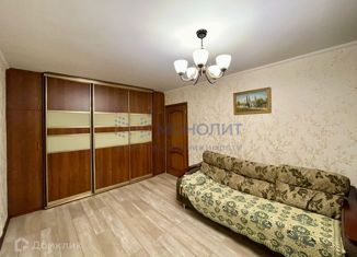 Продаю 2-комнатную квартиру, 45.5 м2, Москва, Большая Очаковская улица, 17, метро Озёрная