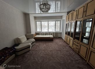 Трехкомнатная квартира в аренду, 77 м2, Тюменская область, улица Дзержинского, 14А