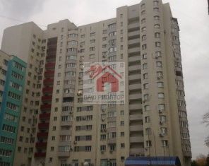 Четырехкомнатная квартира на продажу, 80.8 м2, Самара, Революционная улица, 126, метро Гагаринская